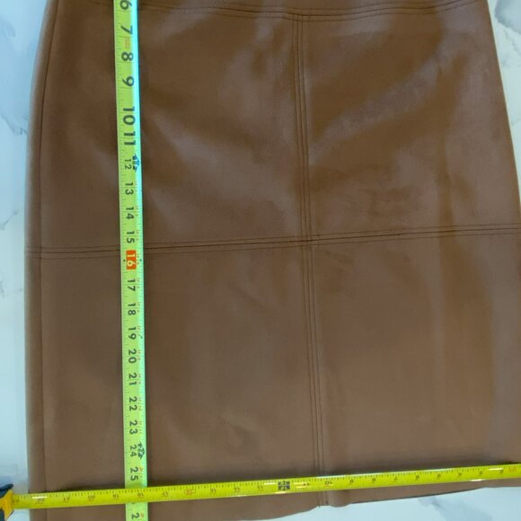 Chaps Faux Suede Midi Camel/Brown Skirt Size 8 - Picture 3 of 7